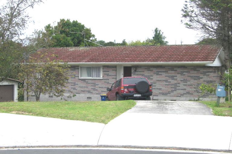 Photo of property in 32 Ramillies Place, Glenfield, Auckland, 0629