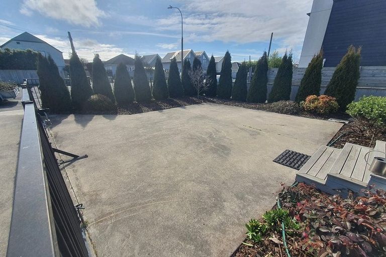 Photo of property in 115 Elizabeth Street, Riccarton, Christchurch, 8041