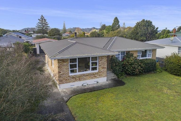 Photo of property in 43 Hinau Street, Tikipunga, Whangarei, 0112