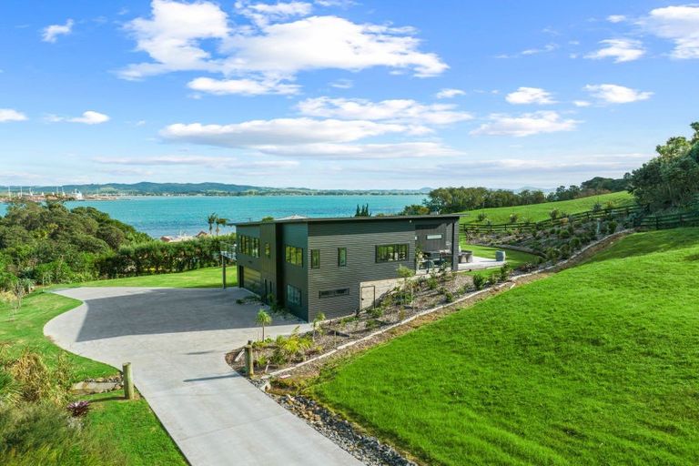 Photo of property in 6 Lort Point Lane, Whangarei Heads, Whangarei, 0174