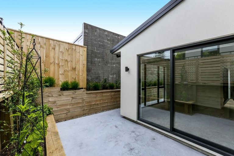 Photo of property in 92a Lemon Street, New Plymouth, 4312