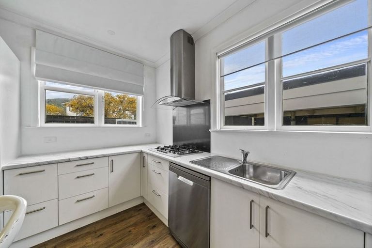 Photo of property in 99 Whites Line East, Waiwhetu, Lower Hutt, 5010