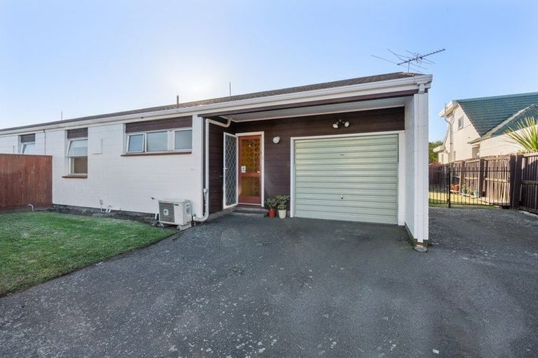 Photo of property in 3/48 Maxwell Street, Riccarton, Christchurch, 8041