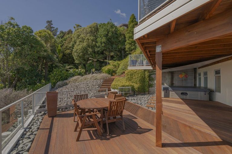 Photo of property in 39 Motuhoa Road, Tairua, 3508