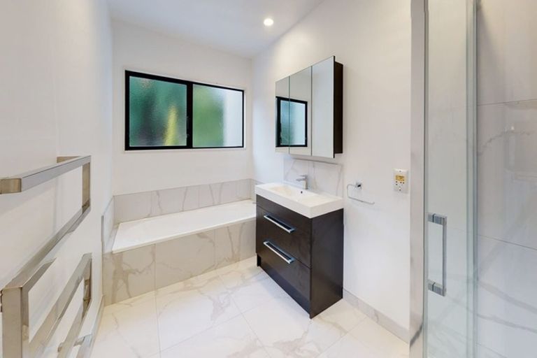 Photo of property in 65 Nevay Road, Miramar, Wellington, 6022