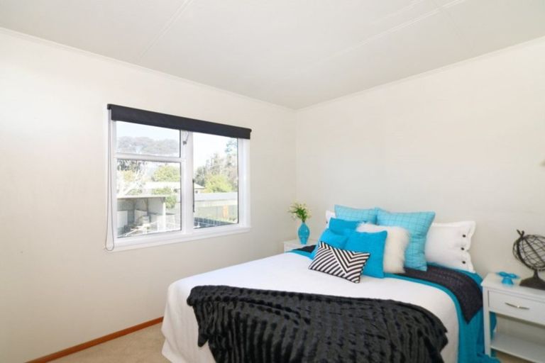 Photo of property in 63 Martin Street, Monaco, Nelson, 7011