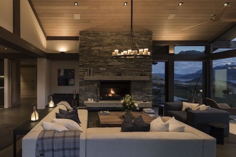 Photo of property in Wyuna, 54 Twin Peak View, Glenorchy, 9372