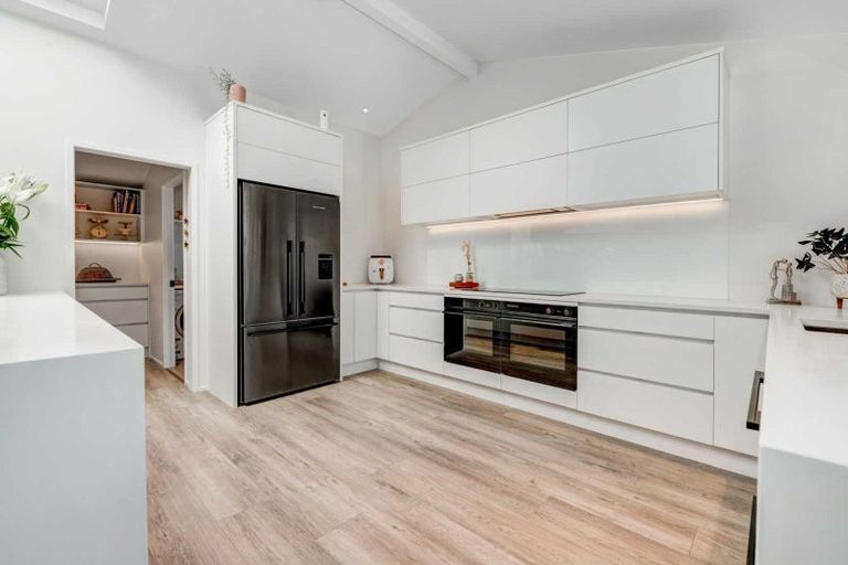 Photo of property in 18 Glengarry Avenue, Manly, Whangaparaoa, 0930