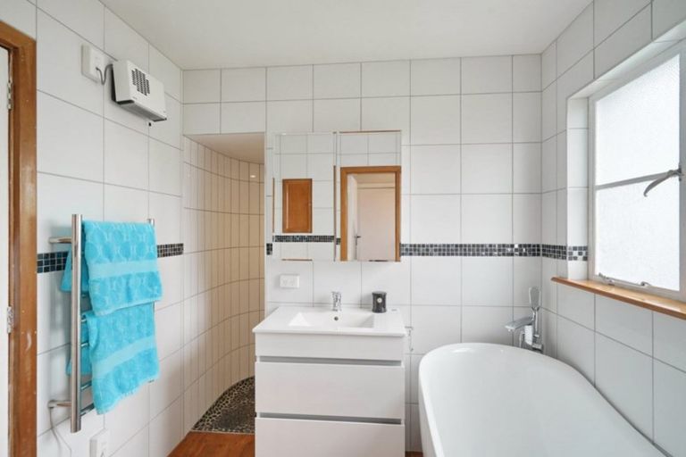 Photo of property in 331 Hills Road, Mairehau, Christchurch, 8013