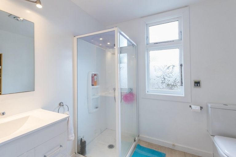 Photo of property in 114 Waimea Road, Nelson South, Nelson, 7010