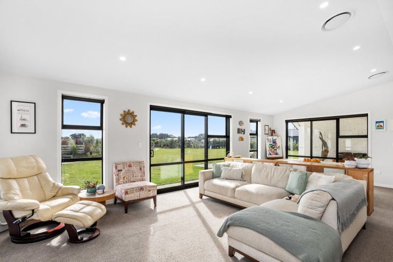 Photo of property in 29 Ochail Way, Otatara, Invercargill, 9879