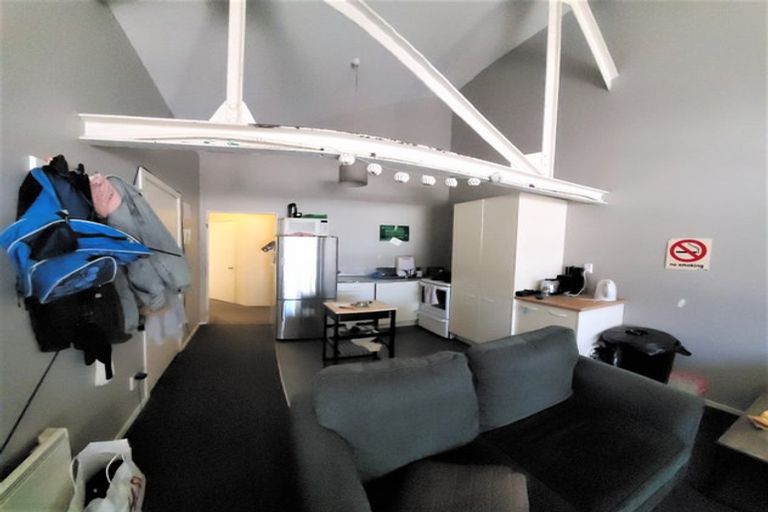 Photo of property in 4/5 Hopper Street, Mount Cook, Wellington, 6011