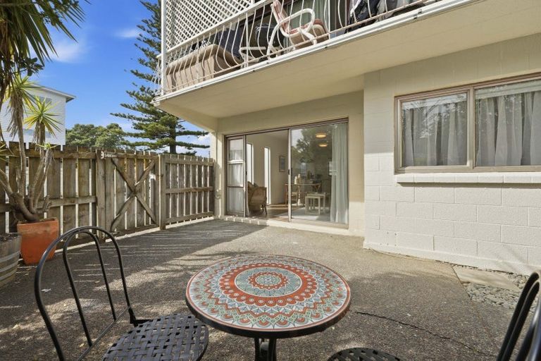 Photo of property in 5/773 Beach Road, Browns Bay, Auckland, 0630