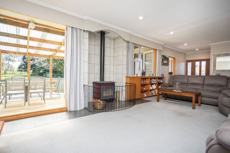 Photo of property in 27 Ruahine Street, Dannevirke, 4930
