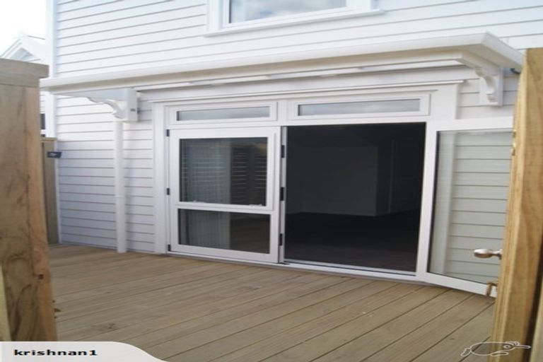 Photo of property in Pirie Street Townhouses, 6/35 Pirie Street, Mount Victoria, Wellington, 6011