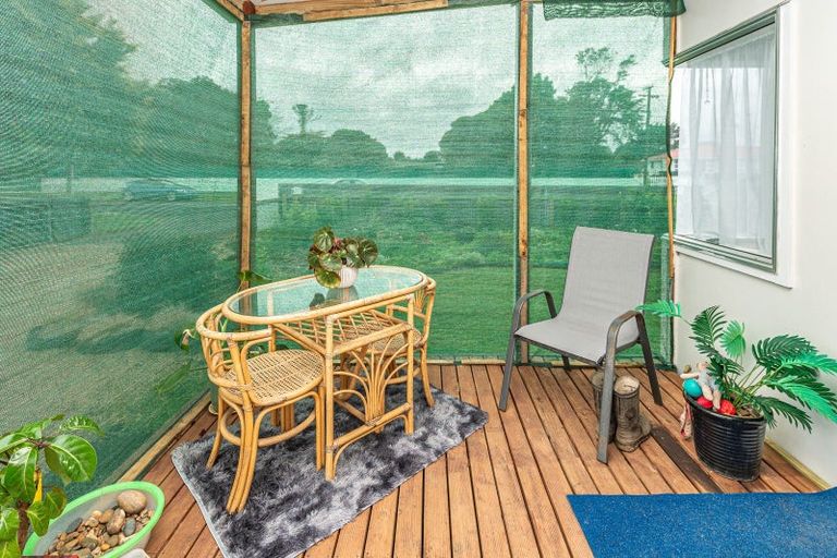 Photo of property in 51 Hussey Street, Waverley, 4510