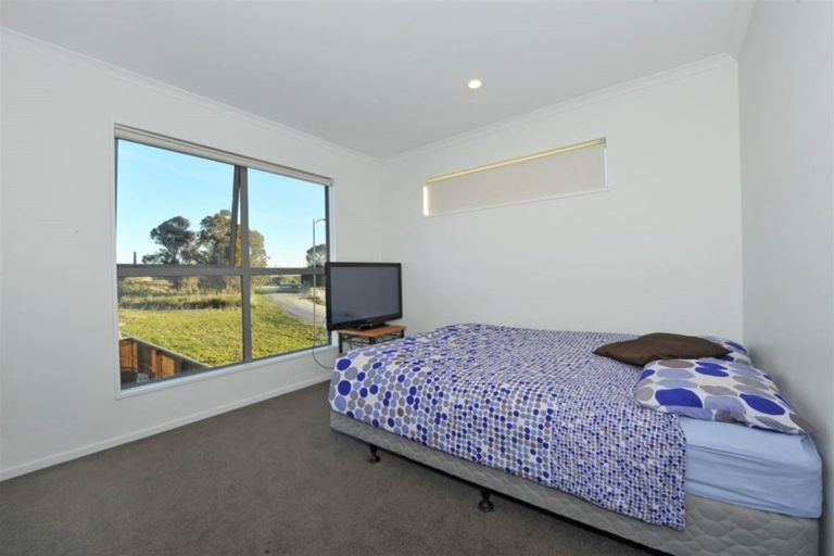 Photo of property in 33 William Dawson Crescent, Wigram, Christchurch, 8025