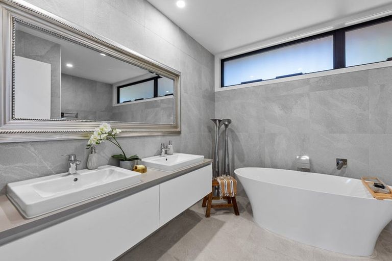 Photo of property in 89a Bleakhouse Road, Howick, Auckland, 2014