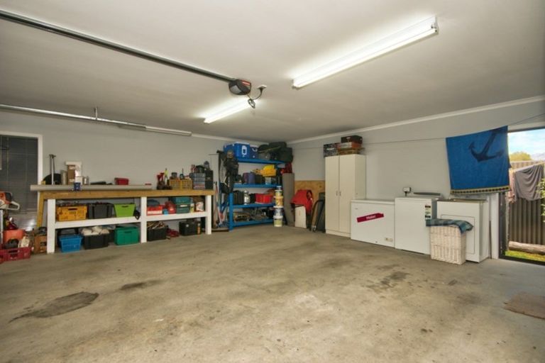 Photo of property in 8 Lochburn Avenue, Glenorchy, 9372