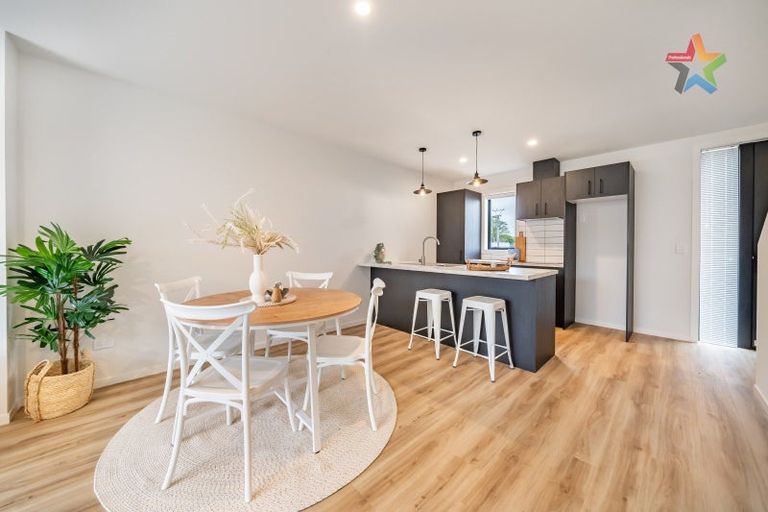 Photo of property in 71 Pipi Place, Levin, 5510