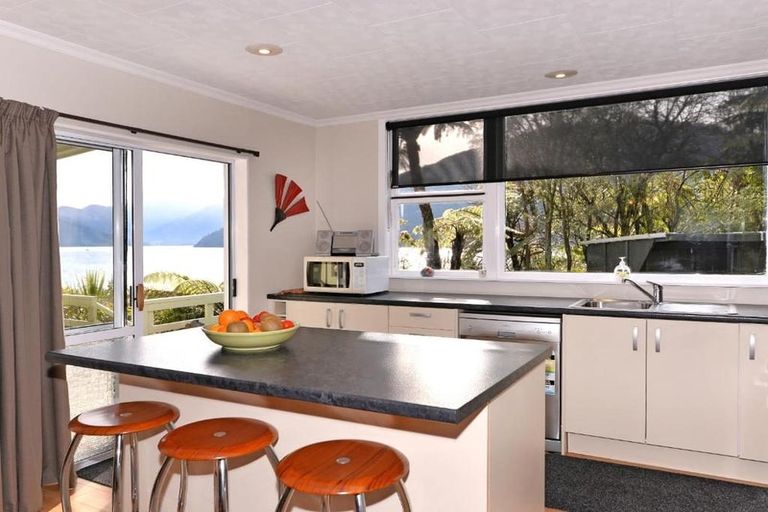 Photo of property in 699 Queen Charlotte Drive, Havelock, Picton, 7281