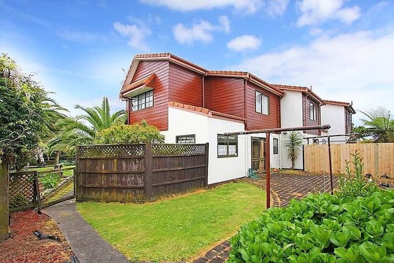 Photo of property in 3/31a Watson Place, Papatoetoe, Auckland, 2025
