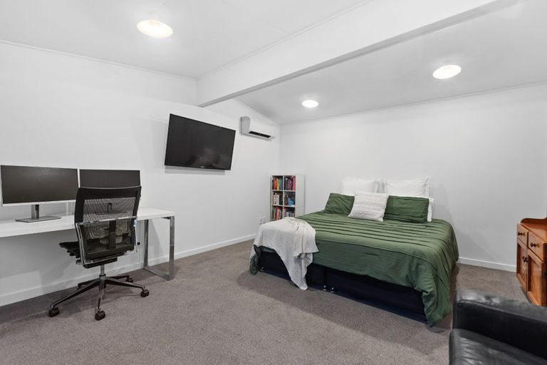 Photo of property in 12 Emlyn Place, Avondale, Christchurch, 8061