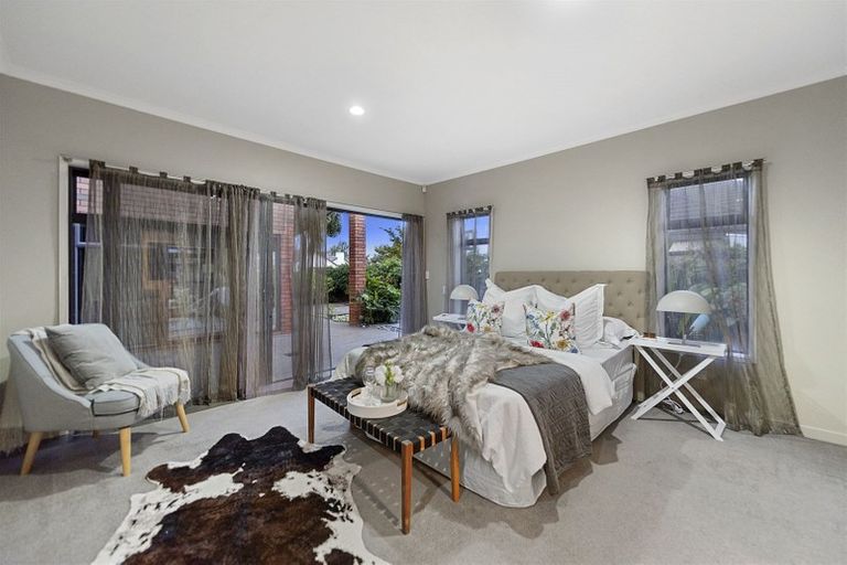 Photo of property in 32 Somerton Drive, Huntington, Hamilton, 3210