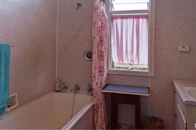 Photo of property in 36 Queen Street, Wairoa, 4108