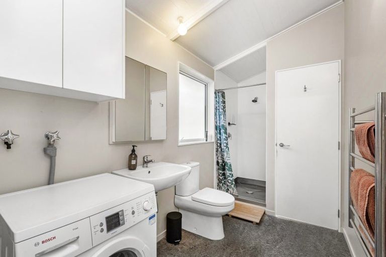 Photo of property in 131 Riria Kereopa Memorial Drive, Raglan, 3297