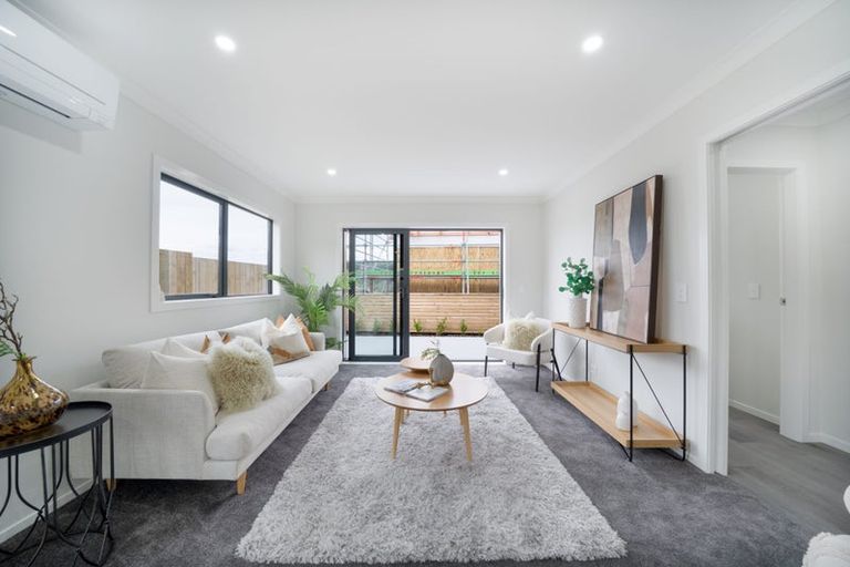 Photo of property in 142 Jamaica Drive, Grenada North, Wellington, 5028