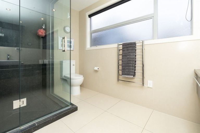 Photo of property in 169a Lake Crescent, Hamilton Lake, Hamilton, 3204