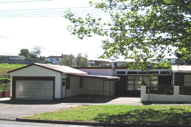 Photo of property in 99 Seabrook Avenue, New Lynn, Auckland, 0600