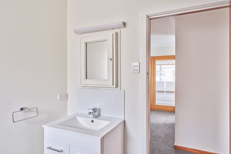 Photo of property in 20 Victoria Road, New Plymouth, 4310