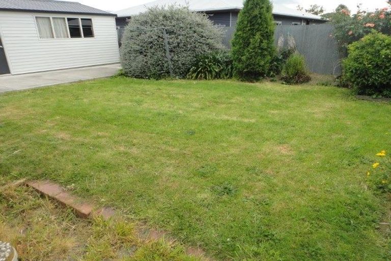 Photo of property in 113 Main North Road, Papanui, Christchurch, 8052