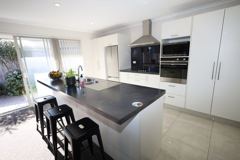 Photo of property in 16 Te Kio Crescent, Papamoa Beach, Papamoa, 3118