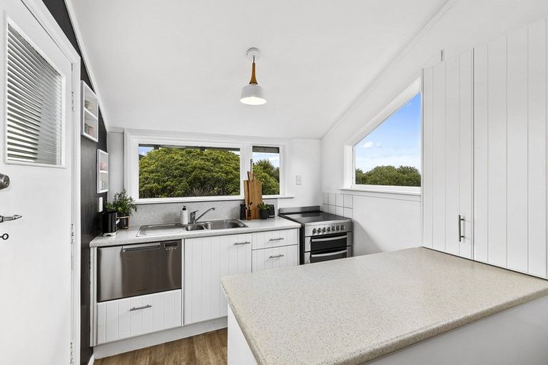 Photo of property in 61 Roseneath Terrace, Roseneath, Wellington, 6011