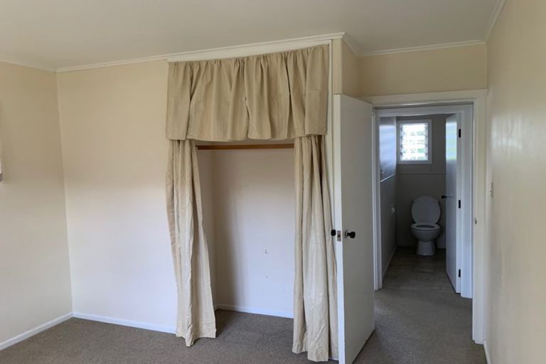 Photo of property in 18 Ramillies Place, Glenfield, Auckland, 0629