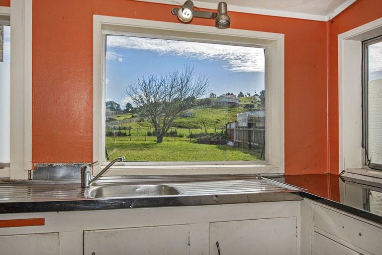 Photo of property in 39 Valley Road, Hikurangi, 0114