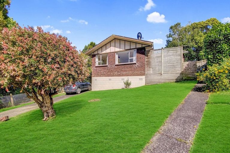 Photo of property in 1/12 Newstead Avenue, Browns Bay, Auckland, 0632