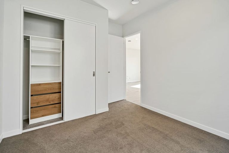 Photo of property in 27 Craigs Way, Hobsonville, Auckland, 0616