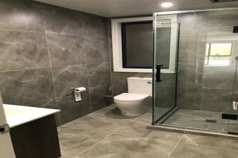 Photo of property in 15 Pixie Place, Pakuranga Heights, Auckland, 2010