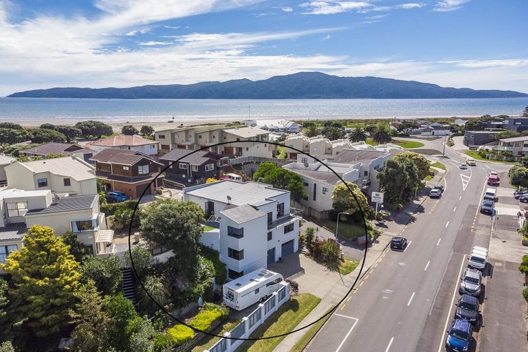 Photo of property in 379 Kapiti Road, Paraparaumu Beach, Paraparaumu, 5032