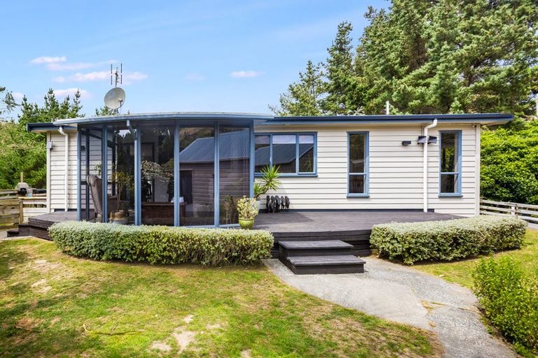 Photo of property in 1153 Paekakariki Hill Road, Paekakariki Hill, Porirua, 5381