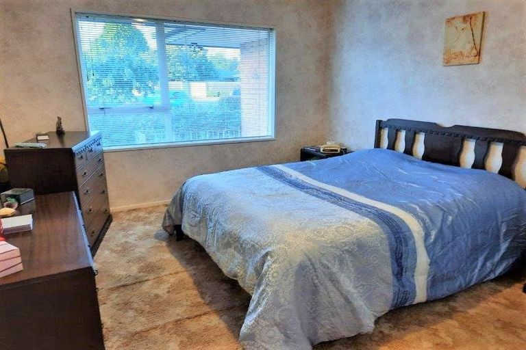 Photo of property in 1/52 Middlepark Road, Sockburn, Christchurch, 8042