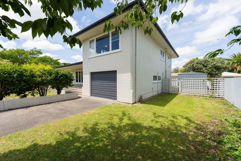 Photo of property in 2 Squires Place, Awapuni, Palmerston North, 4412