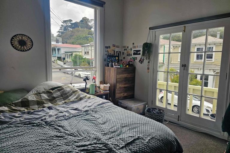 Photo of property in 100 Aro Street, Aro Valley, Wellington, 6021