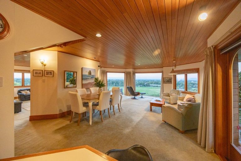 Photo of property in 96 Clifton Terrace, Fitzherbert, Palmerston North, 4410