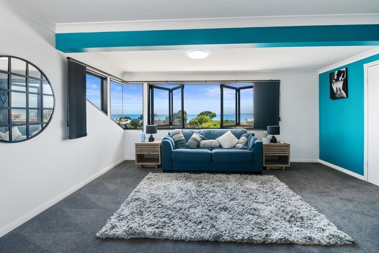 Photo of property in 1061 Papamoa Beach Road, Papamoa Beach, Papamoa, 3118