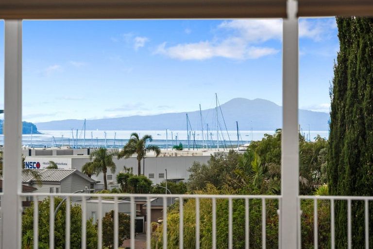 Photo of property in 1 Endymion Place, Half Moon Bay, Auckland, 2012